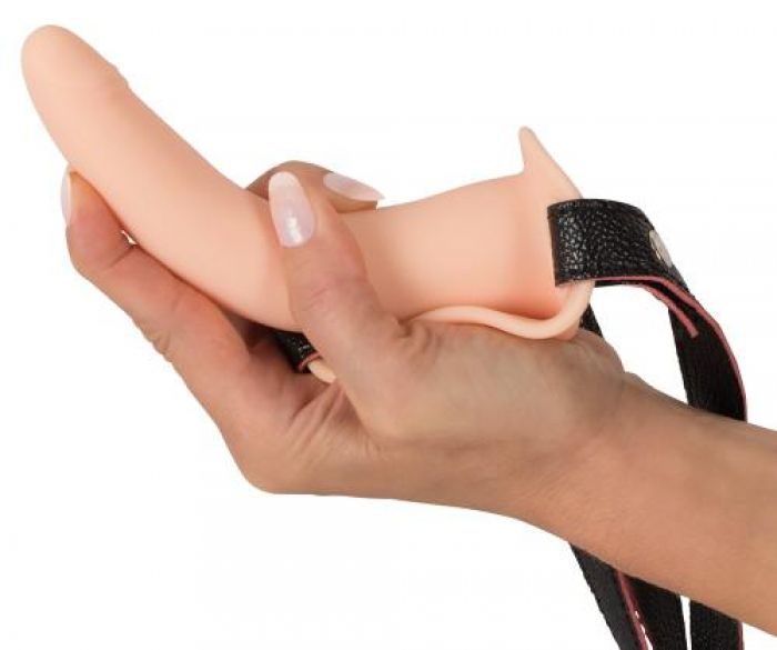 Strap-on mit vibrierendem Dildo Strap-on mit vibrierendem Dildo
